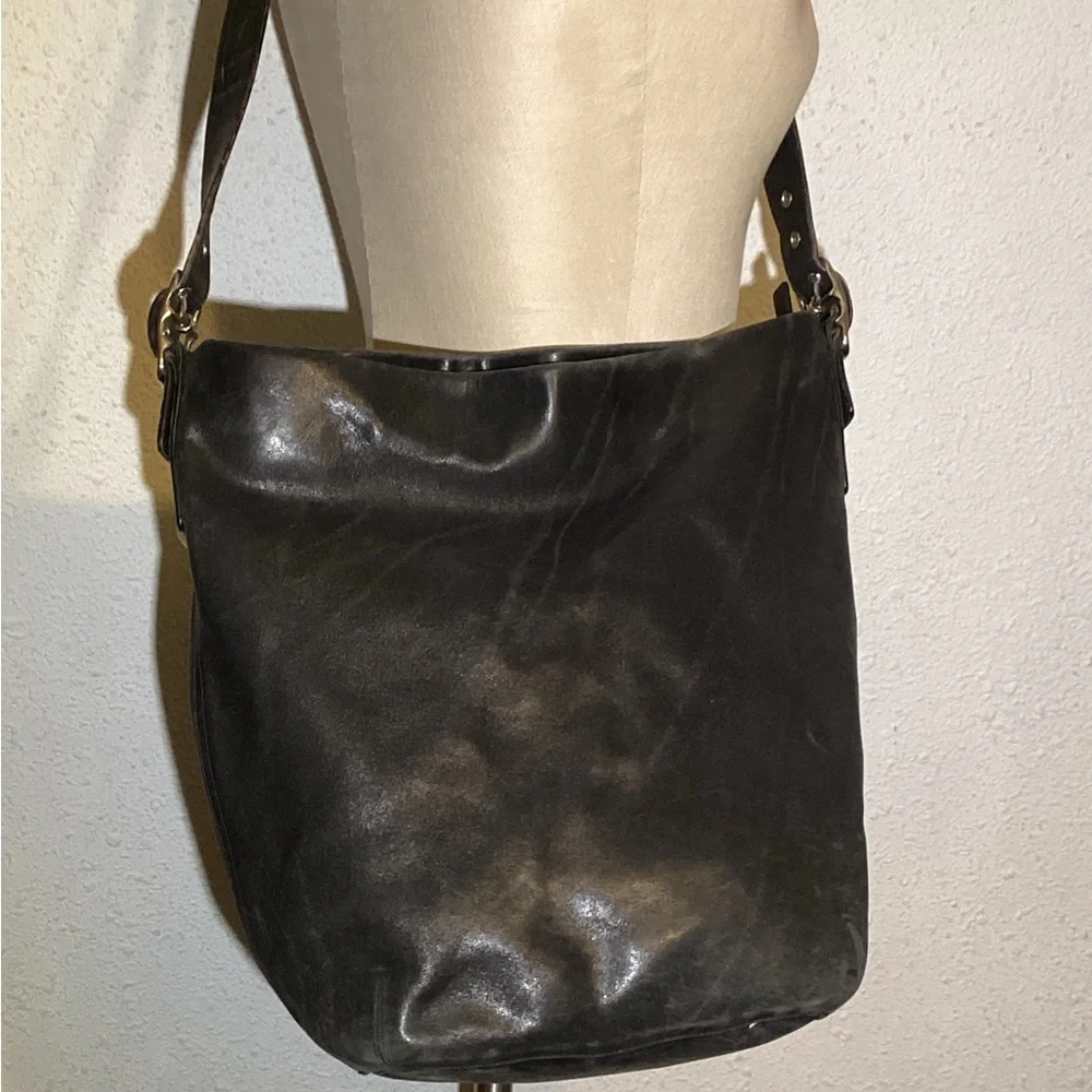 Coach vintage black leather large shoulder bag